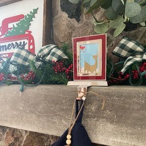 BNIB Pottery Barn Enamel Frame Stocking Holder